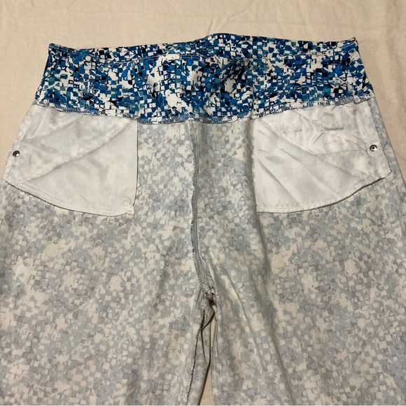 Attyre Blue and White Straight Leg Pants with Geometric Patterns - Picture 8 of 13